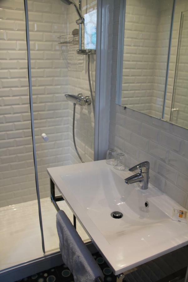 Les Toits De Paris Bed & Breakfast Luaran gambar