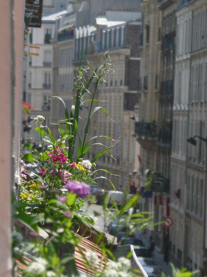 Les Toits De Paris Bed & Breakfast Luaran gambar